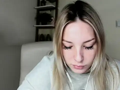 Snapshot of VelvetAngela chatting on February 2026 07:47:01 AM VelvetAngela online show from February 2026 07:47:01 AM