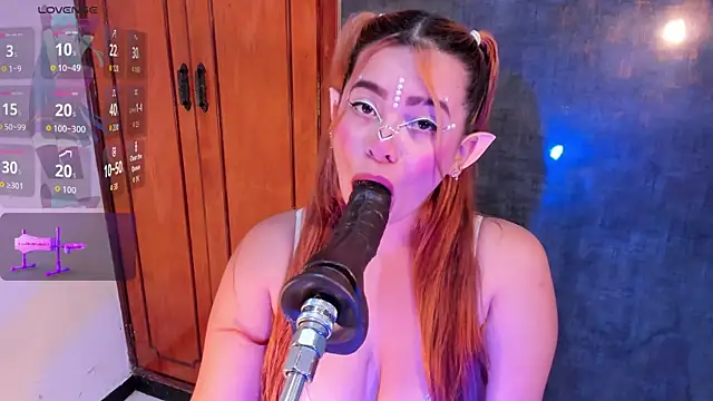 nicolle boobies online show from April 2026 08:53:01 PM