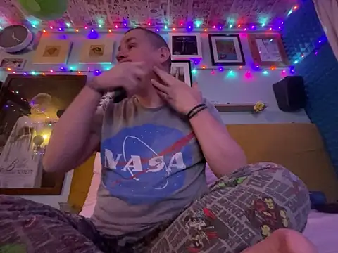 Snapshot of dribbleandthrob chatting on February 2026 11:21:02 PM dribbleandthrob online show from February 2026 11:21:02 PM