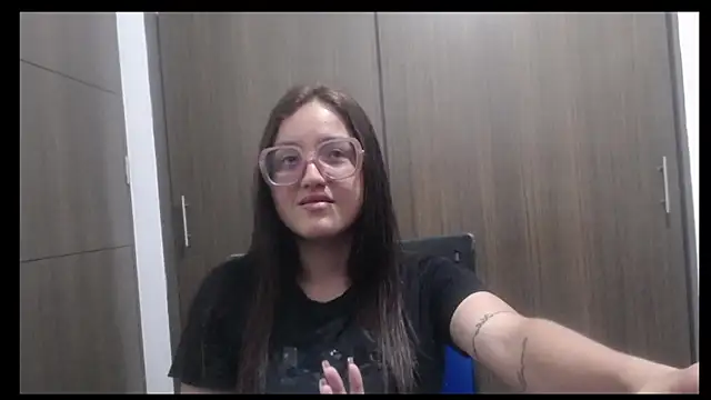 Snapshot of sheryl_25 chatting on March 2026 05:08:02 AM sheryl 25 online show from March 2026 05:08:02 AM