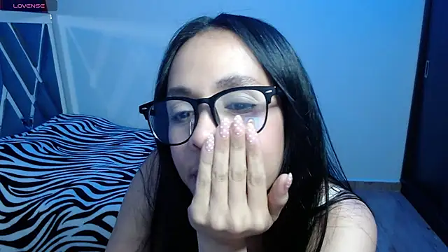 paula lopez   online show from April 2026 12:57:02 AM