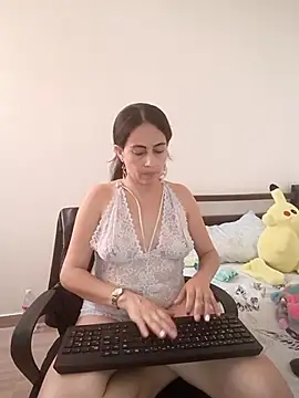 Meryjem online show from February 2026 06:14:01 PM