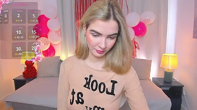 Snapshot of SinLuna_ chatting on February 2026 01:09:01 PM SinLuna online show from February 2026 01:09:01 PM