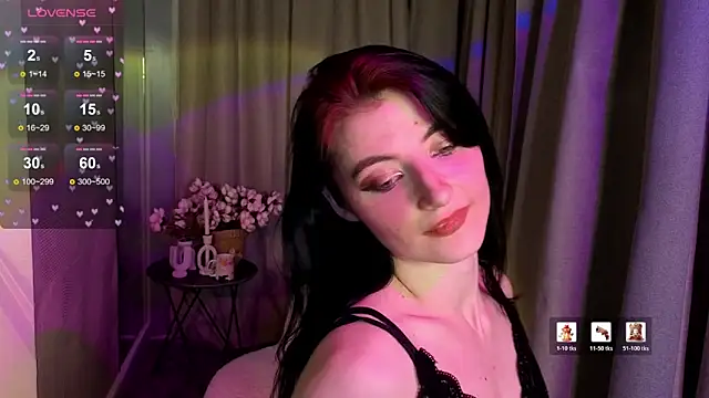 NicoleLuxe online show from February 2026 04:17:01 PM