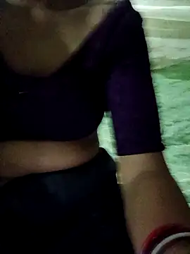 Royal hotti0011 online show from April 2026 09:48:02 PM