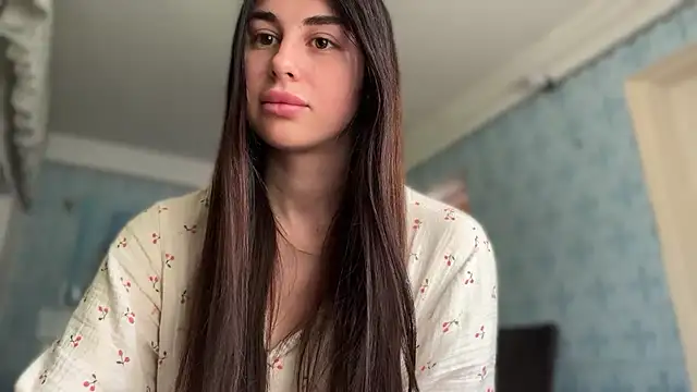 Snapshot of LiluMartiznir chatting on May 2026 08:09:02 AM LiluMartiznir online show from May 2026 08:09:02 AM