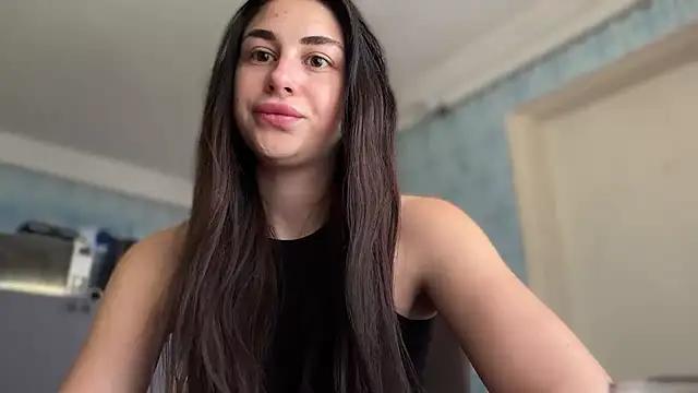 Snapshot of LiluMartiznir chatting on May 2026 08:00:02 AM LiluMartiznir online show from May 2026 08:00:02 AM