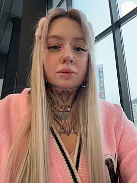 Snapshot of Chiibi chatting on February 2026 08:41:01 AM Chiibi online show from February 2026 08:41:01 AM