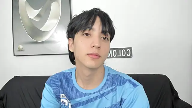 Steerlingxvx online show from April 2026 11:52:01 AM