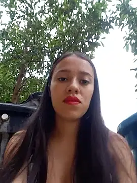 Snapshot of lachiki_plus chatting on February 2026 11:31:01 AM lachiki plus online show from February 2026 11:31:01 AM