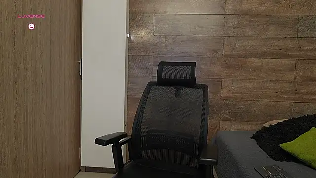 connor h1 online show from March 2026 04:16:02 AM