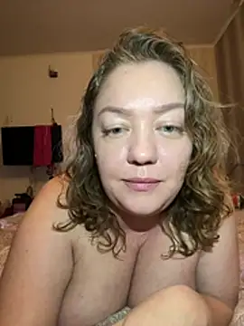 Snapshot of BBBWOOW chatting on February 2026 09:44:01 PM BBBWOOW online show from February 2026 09:44:01 PM