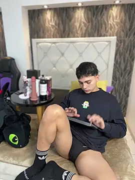 Samu Hott online show from February 2026 08:17:02 PM