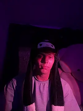 Snapshot of Visael_Xavier chatting on February 2026 03:43:01 AM Visael Xavier online show from February 2026 03:43:01 AM