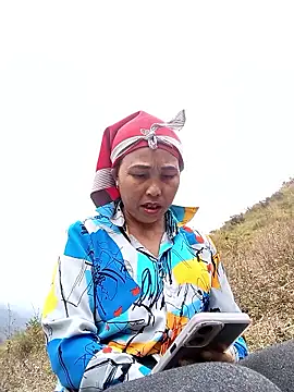 lena-cute online show from February 2026 06:06:01 AM