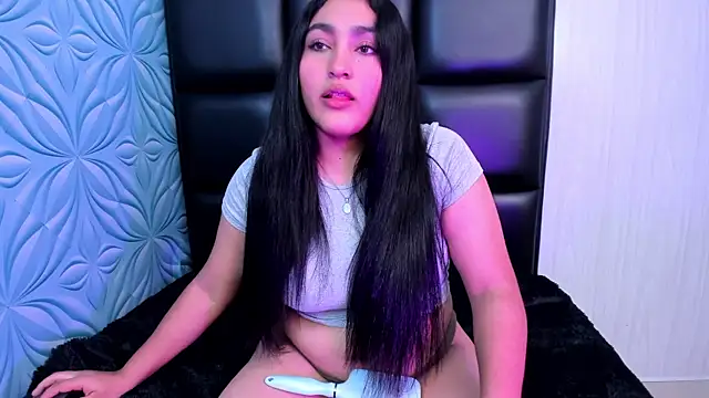 Snapshot of Lya_dubois_ chatting on February 2026 08:46:02 PM Lya dubois online show from February 2026 08:46:02 PM