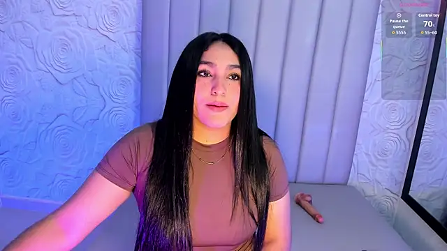 Lya dubois  online show from April 2026 09:15:01 PM