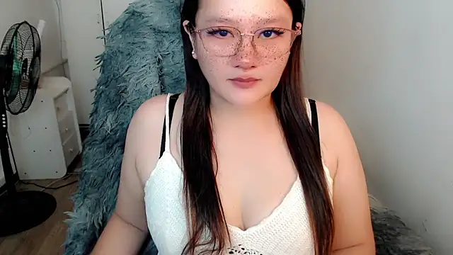 UrLovelyWetPussy online show from March 2026 11:05:02 AM