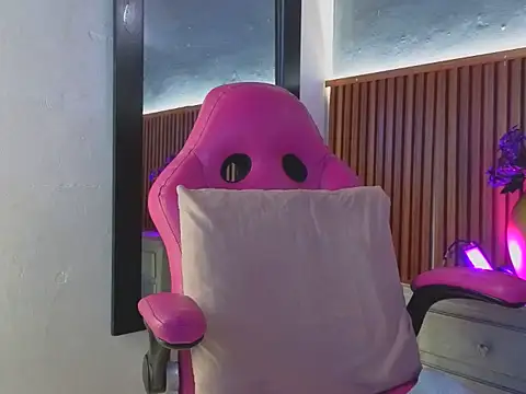 Snapshot of miss_monserrate01 chatting on February 2026 12:50:02 PM miss monserrate01 online show from February 2026 12:50:02 PM