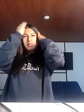 Snapshot of MeelFox chatting on February 2026 12:13:02 PM MeelFox online show from February 2026 12:13:02 PM