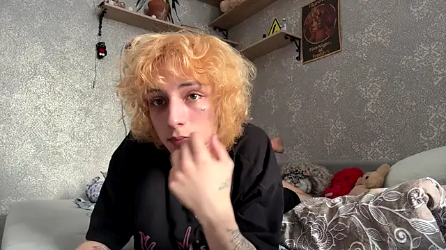 Snapshot of Fred_bucks chatting on February 2026 08:12:02 AM Fred bucks online show from February 2026 08:12:02 AM