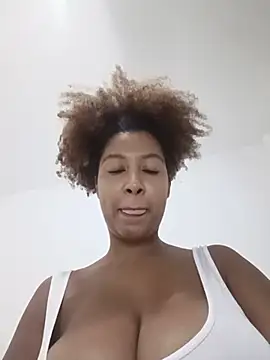 Carolamorimofc online show from June 2026 01:29:01 AM