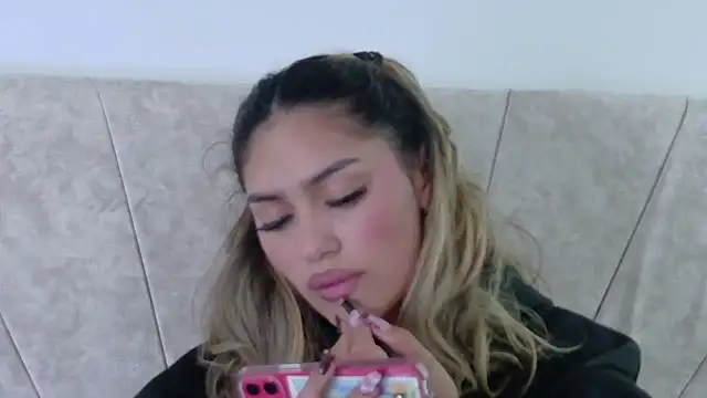 Maddy Beluci online show from June 2026 10:33:02 PM