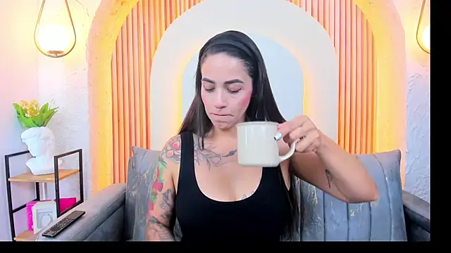 Snapshot of violet_scott_ chatting on February 2026 10:42:02 AM violet scott online show from February 2026 10:42:02 AM