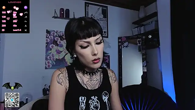 Snapshot of poison_dafne chatting on June 2026 07:31:02 PM poison dafne online show from June 2026 07:31:02 PM