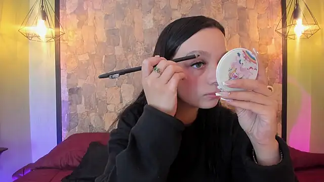 Elizabeth Ferrer online show from February 2026 06:59:02 PM