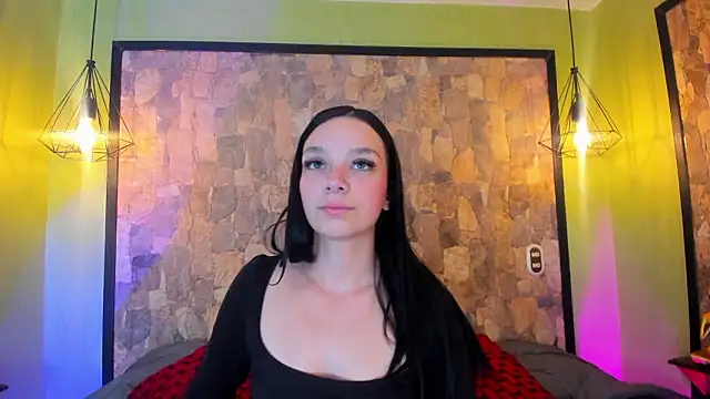 Elizabeth Ferrer online show from March 2026 12:33:02 PM