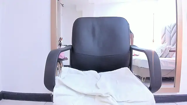 Snapshot of IsabellaFoox chatting on March 2026 12:29:01 PM IsabellaFoox online show from March 2026 12:29:01 PM