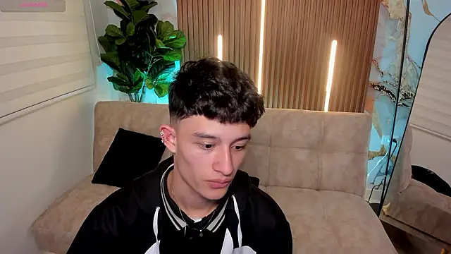 Snapshot of Patrick_Howland_ chatting on February 2026 03:12:02 AM Patrick Howland online show from February 2026 03:12:02 AM