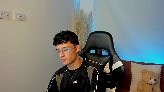 Patrick Howland  online show from March 2026 03:35:02 AM