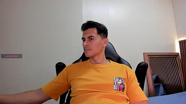 Snapshot of Mike_Conors chatting on February 2026 02:39:02 AM Mike Conors online show from February 2026 02:39:02 AM