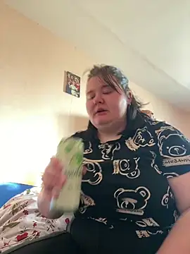 Snapshot of AngelKiras chatting on March 2026 06:41:02 AM AngelKiras online show from March 2026 06:41:02 AM