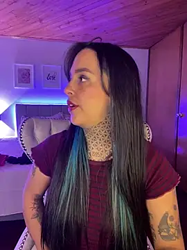 Annie Alicee online show from March 2026 02:10:01 PM