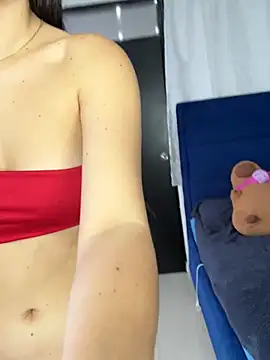 Annelise Luxx online show from February 2026 01:15:01 PM