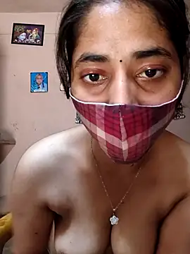 Snapshot of Kitti-Sharma chatting on June 2026 07:24:01 AM Kitti-Sharma online show from June 2026 07:24:01 AM