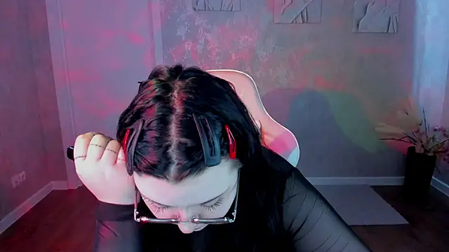 Kira G0ld online show from April 2026 01:06:02 AM