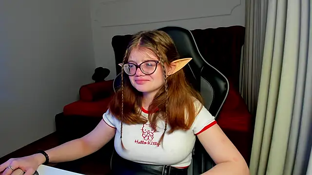 ChloeHalses online show from April 2026 05:14:01 AM