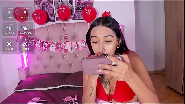 Snapshot of liittle__baby chatting on February 2026 11:50:01 AM liittle baby online show from February 2026 11:50:01 AM