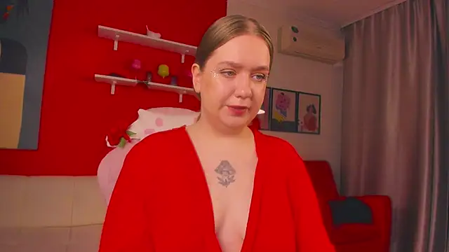 Snapshot of RachelDiRose chatting on March 2026 03:19:01 AM RachelDiRose online show from March 2026 03:19:01 AM