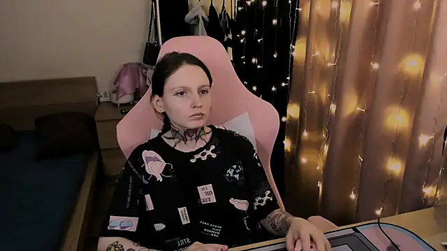 Onyxix online show from March 2026 07:19:01 PM