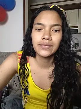 Snapshot of Julieta_Parker chatting on June 2026 01:50:02 AM Julieta Parker online show from June 2026 01:50:02 AM