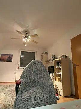 Snapshot of mad_girlygirl chatting on February 2026 08:27:01 PM mad girlygirl online show from February 2026 08:27:01 PM