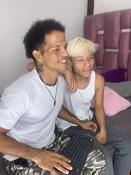 Snapshot of MaxyRyan chatting on February 2026 12:50:02 PM MaxyRyan online show from February 2026 12:50:02 PM