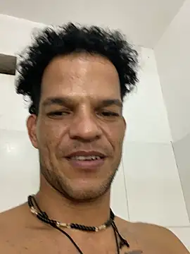 Snapshot of MaxyRyan chatting on March 2026 06:03:01 AM MaxyRyan online show from March 2026 06:03:01 AM