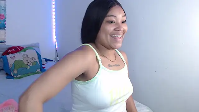 Snapshot of latin_riahnna_jp chatting on July 2026 12:52:02 PM latin riahnna jp online show from July 2026 12:52:02 PM