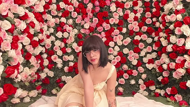 Snapshot of salome_velour chatting on June 2026 12:41:01 PM salome velour online show from June 2026 12:41:01 PM